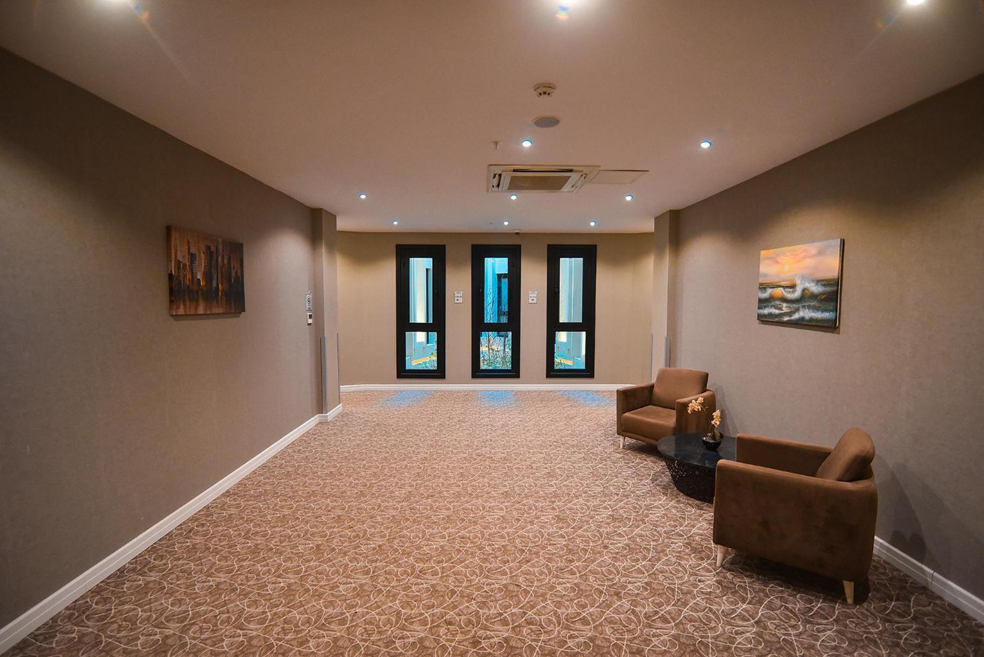 Royal Comfort Hotel Arakli Ngoại thất bức ảnh