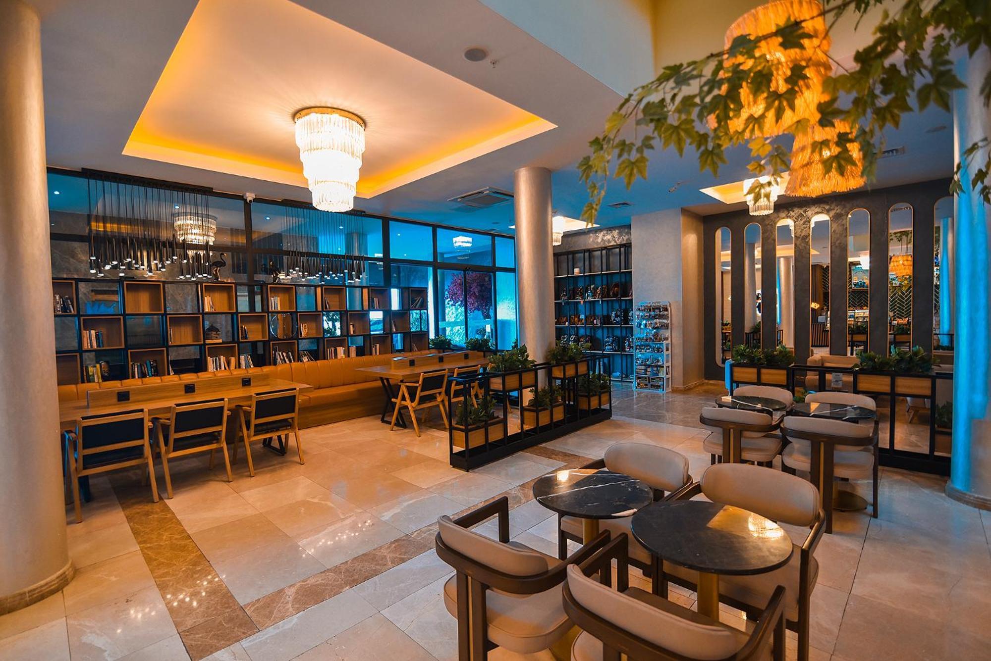 Royal Comfort Hotel Arakli Ngoại thất bức ảnh
