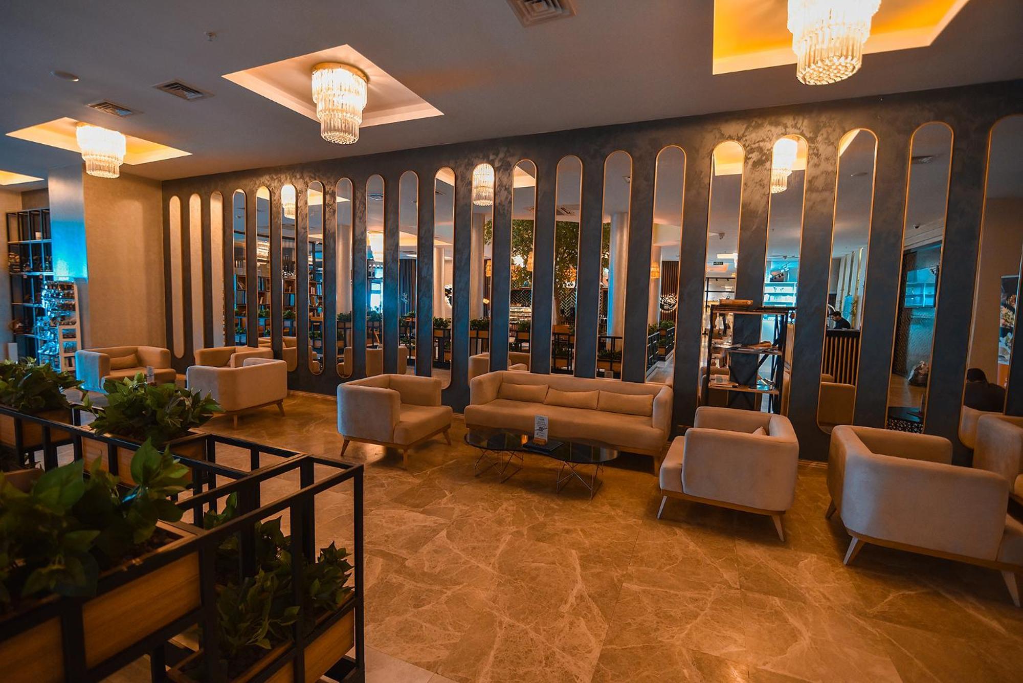 Royal Comfort Hotel Arakli Ngoại thất bức ảnh