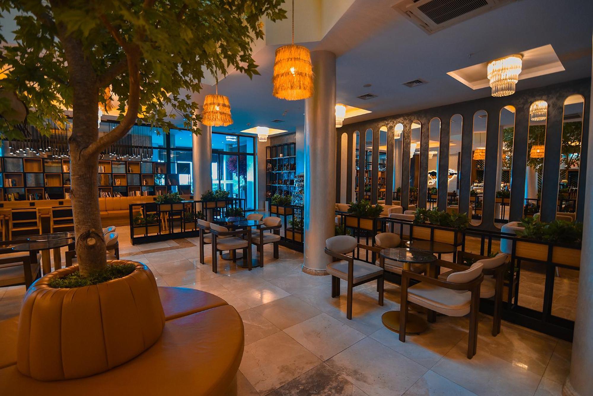 Royal Comfort Hotel Arakli Ngoại thất bức ảnh