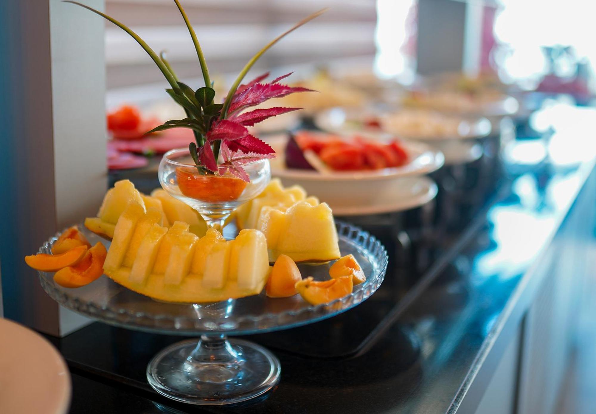 Royal Comfort Hotel Arakli Ngoại thất bức ảnh