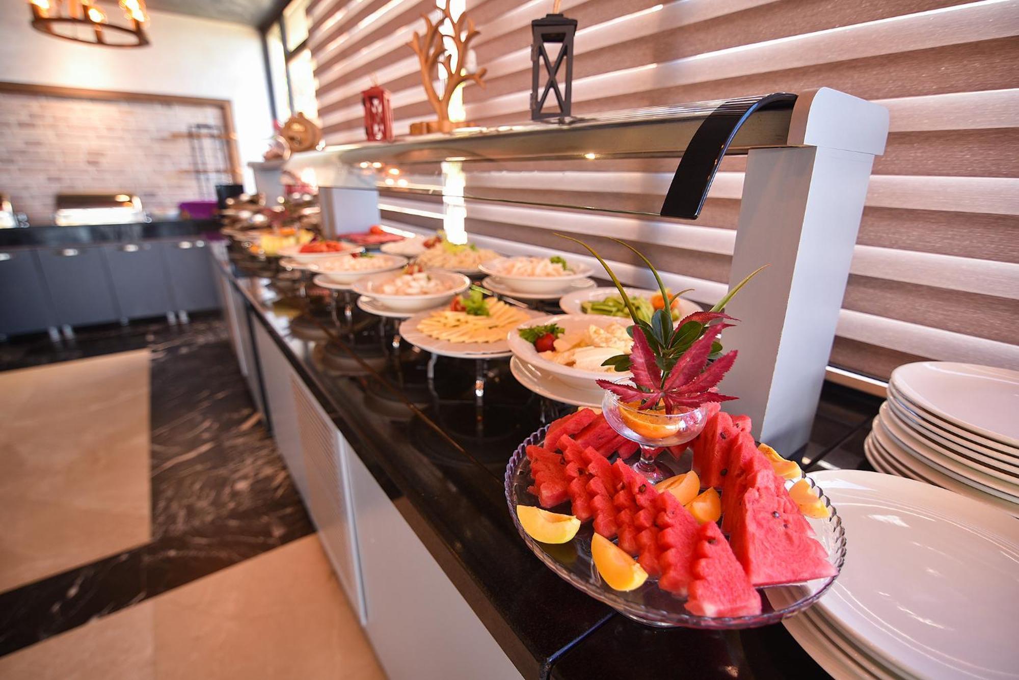 Royal Comfort Hotel Arakli Ngoại thất bức ảnh