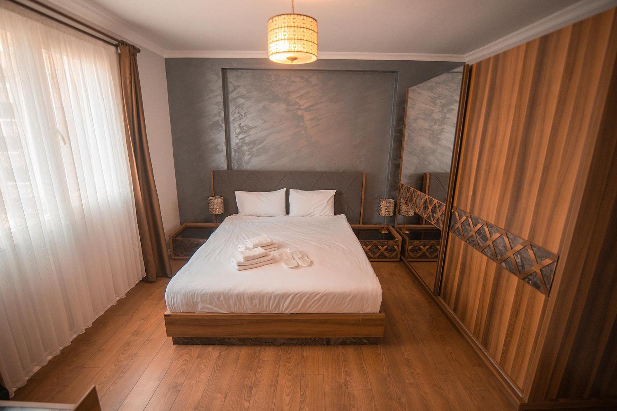 Royal Comfort Hotel Arakli Ngoại thất bức ảnh