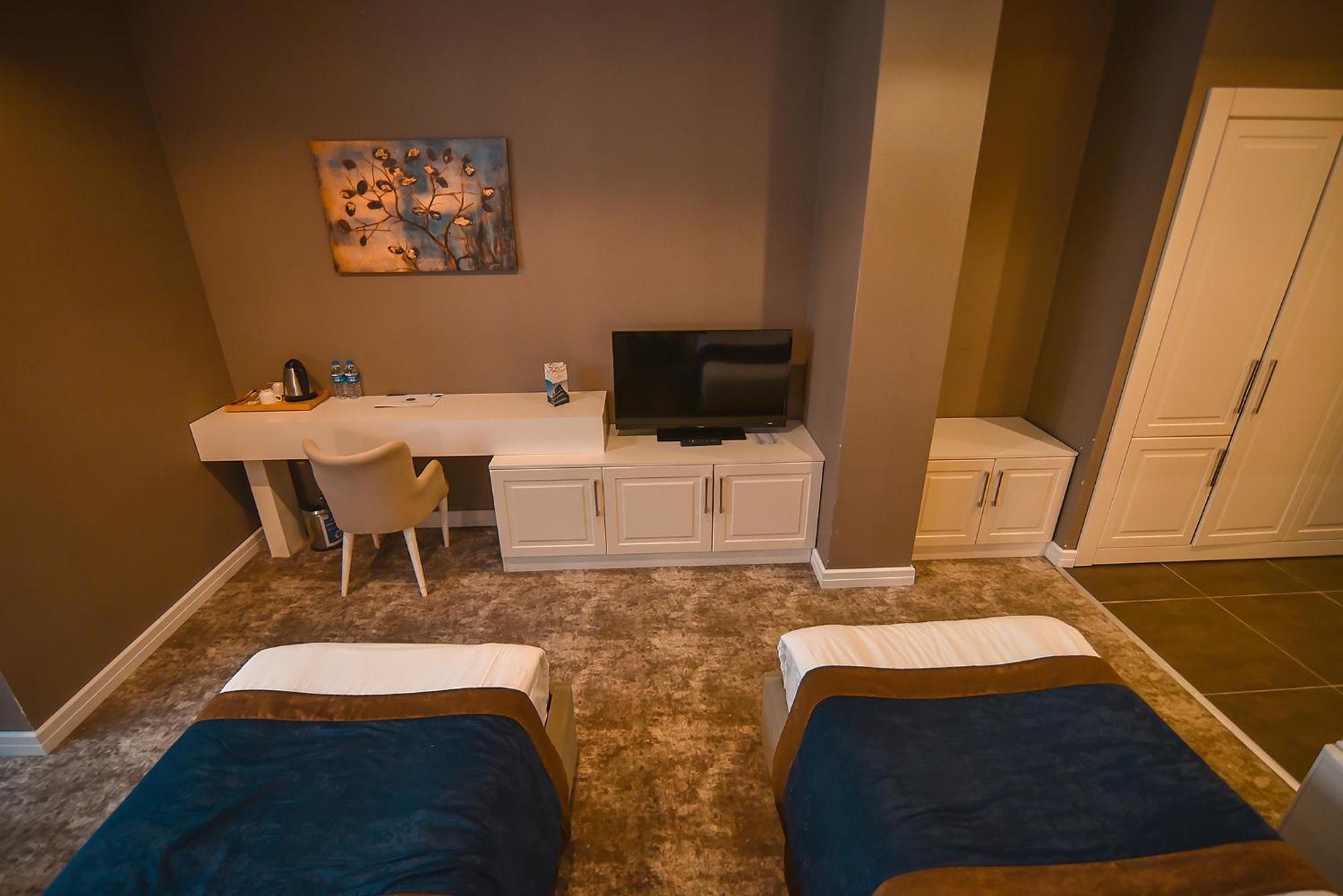 Royal Comfort Hotel Arakli Ngoại thất bức ảnh
