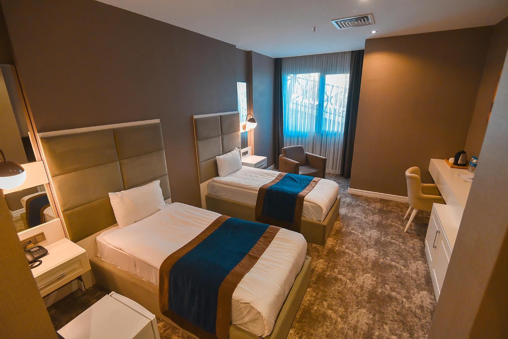 Royal Comfort Hotel Arakli Ngoại thất bức ảnh